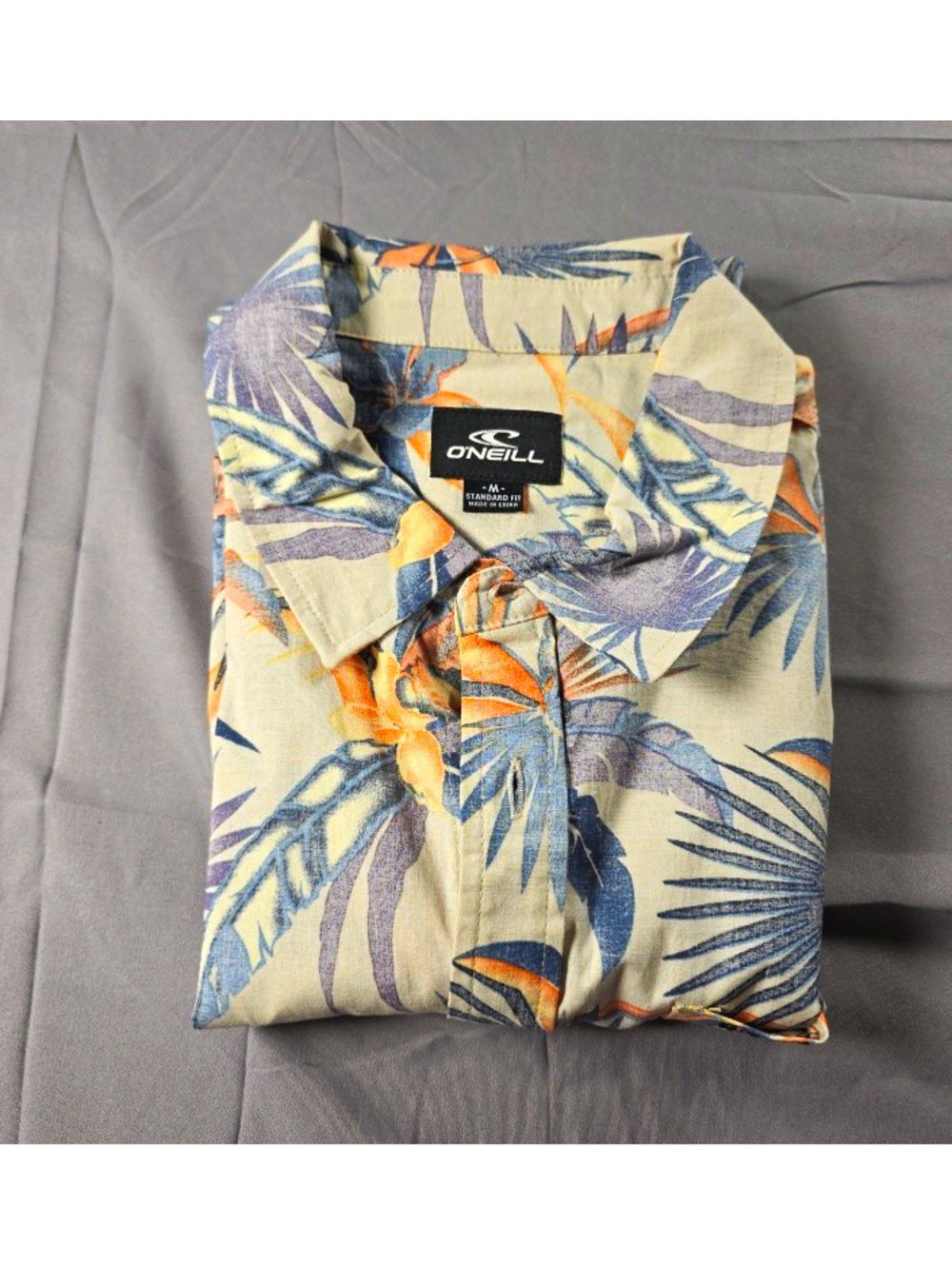 O'Neill Mens Standard Fit Tropical Floral Short Sleeve Button-Up Shirt M